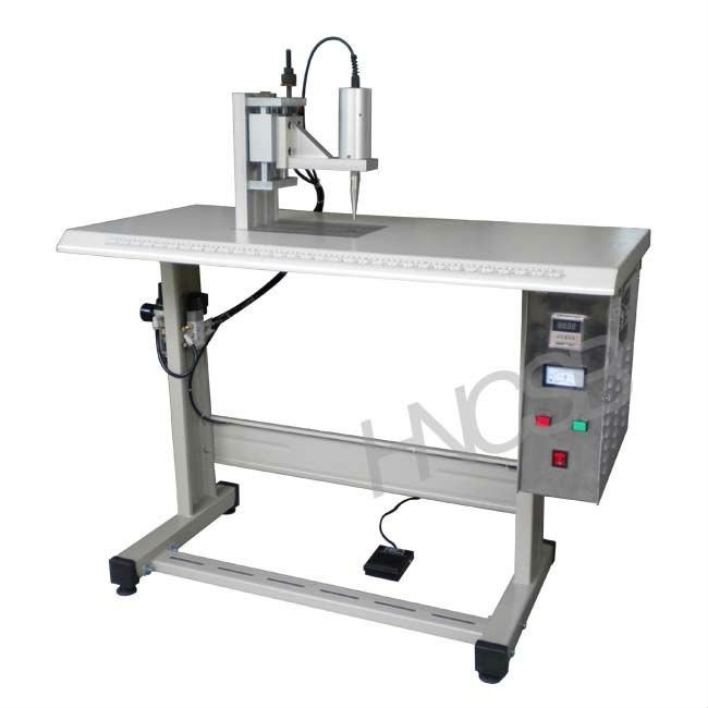 CE Ultrasonic Earloop Welding Machine , Semi Automatic Earloop Welding Machine